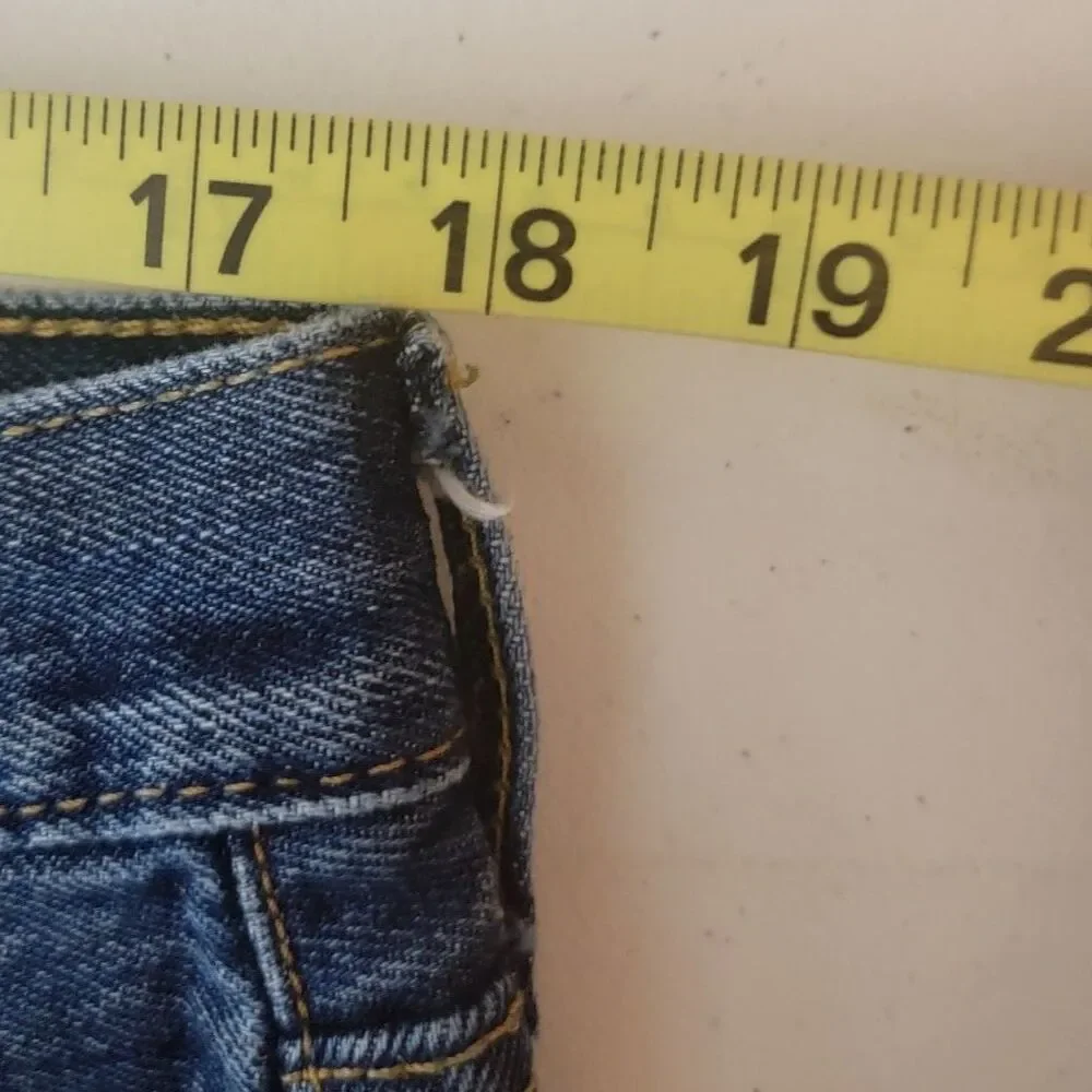 Levi's 501 XX Mens Size 38x30 Med Wash Button Fly Straight Leg Jeans